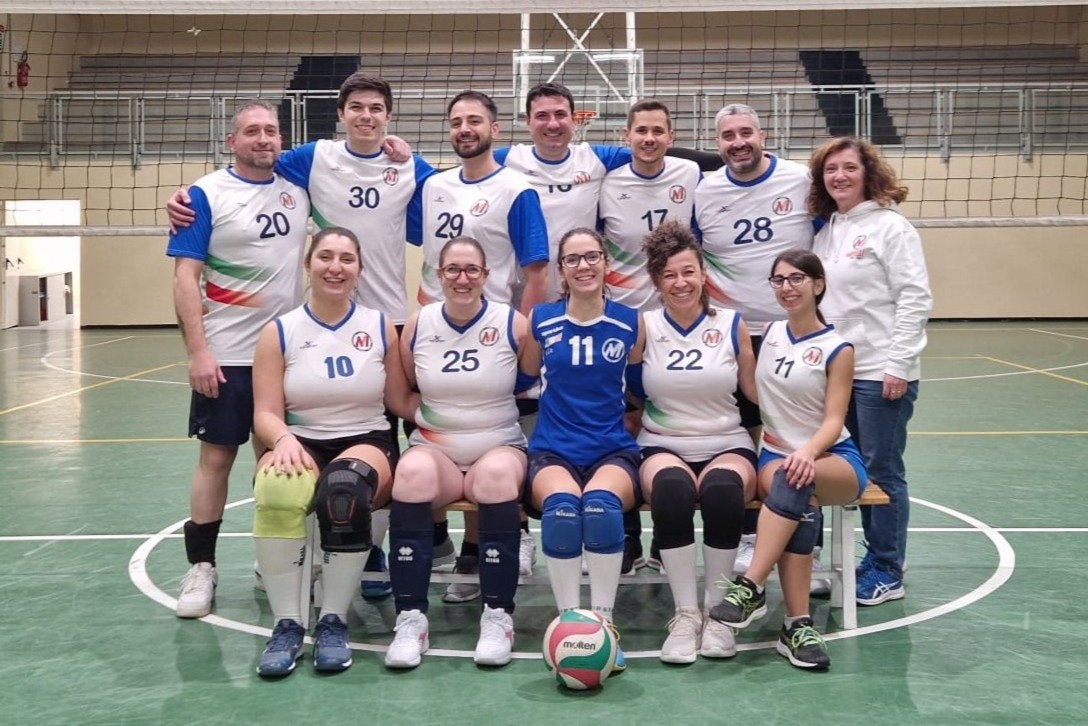 2526_volleyOver-misto